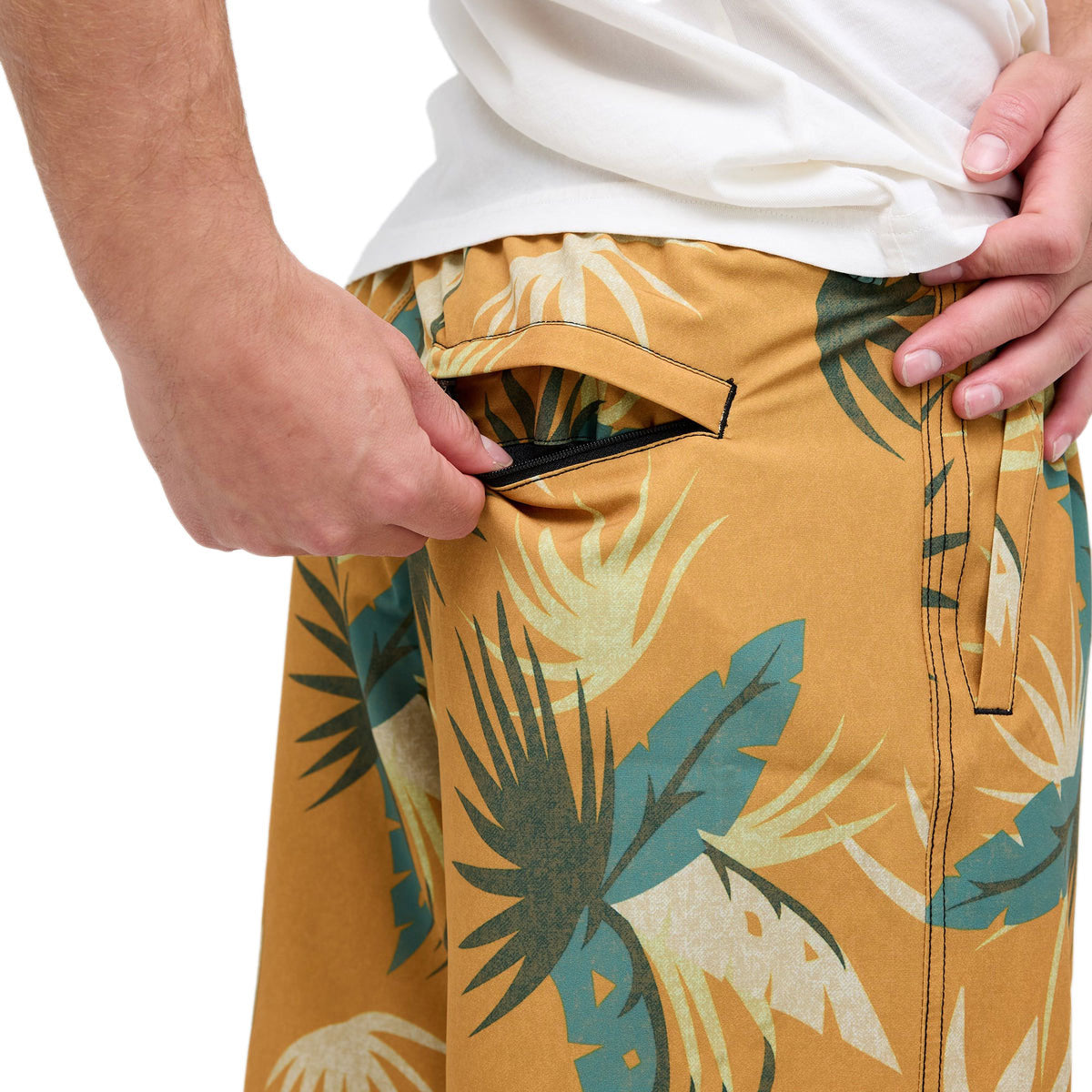 Stance Complex 7in Hybrid Shorts - Gold Fade image 6