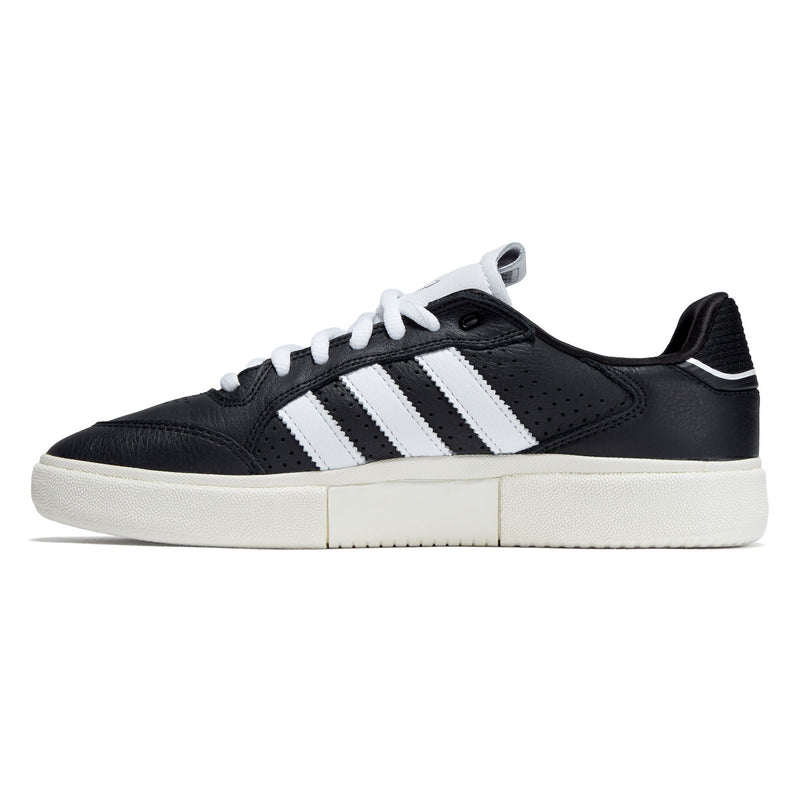 Adidas Tyshawn Low Shoes - Core Black/Ftwr White/Core White