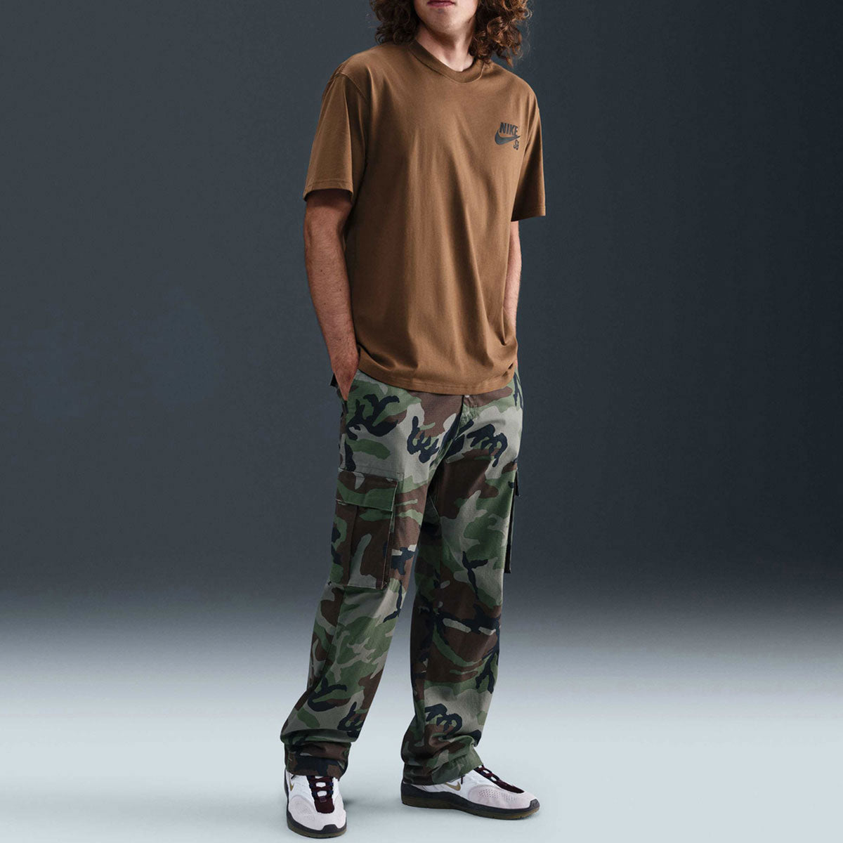 Nike SB New Logo T-Shirt - Mosswood Brown image 3