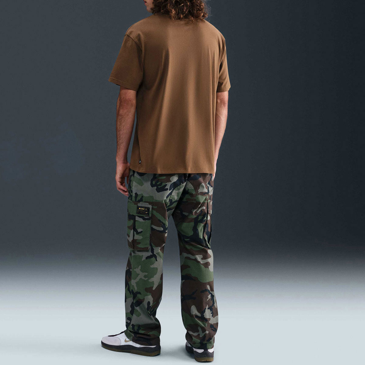 Nike SB New Logo T-Shirt - Mosswood Brown image 4