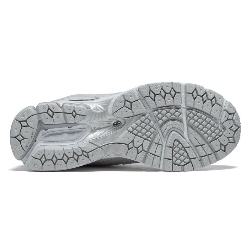 New Balance 2002R Shoes - Linen/Raincloud