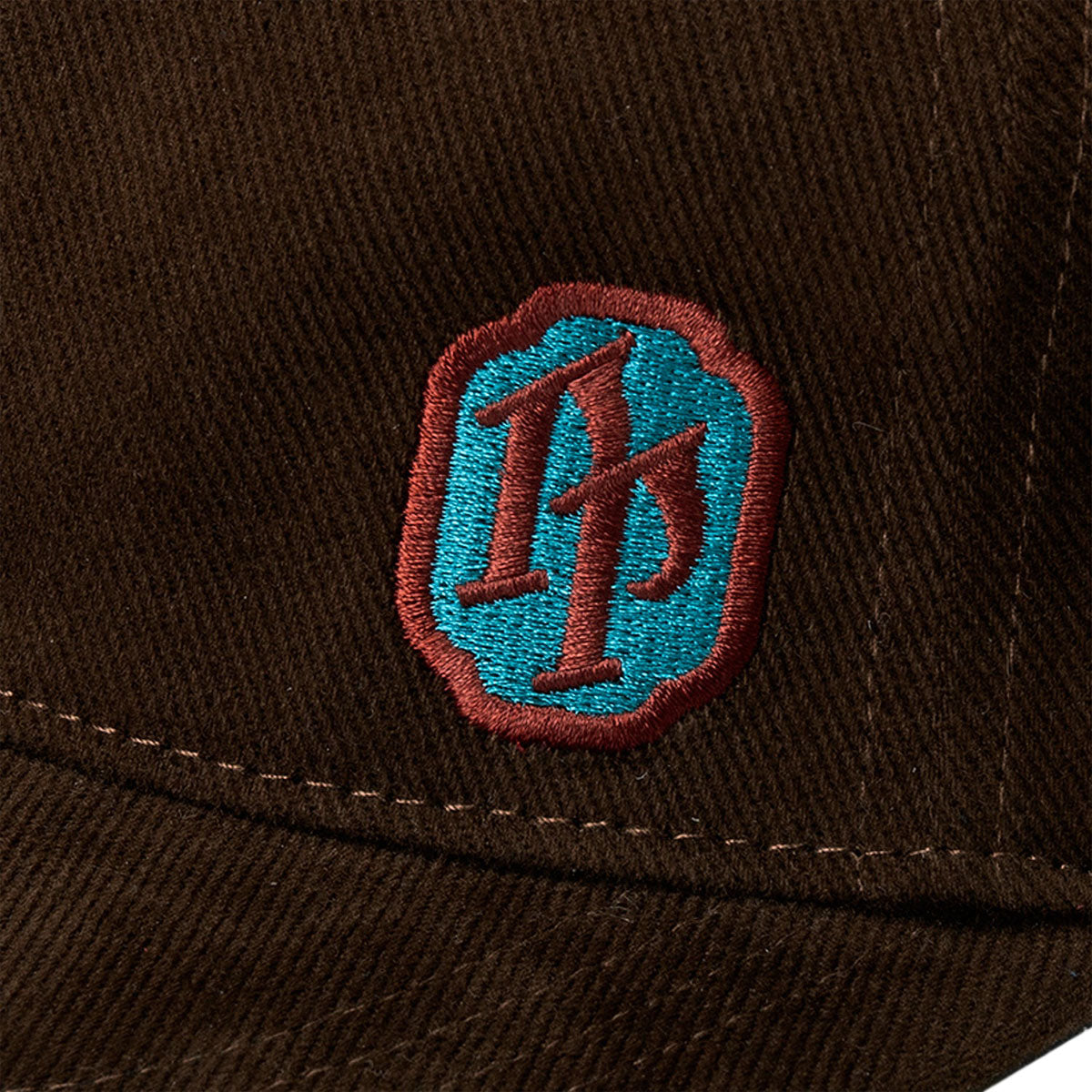 Passport Emblematic Casual Hat - Choc image 3