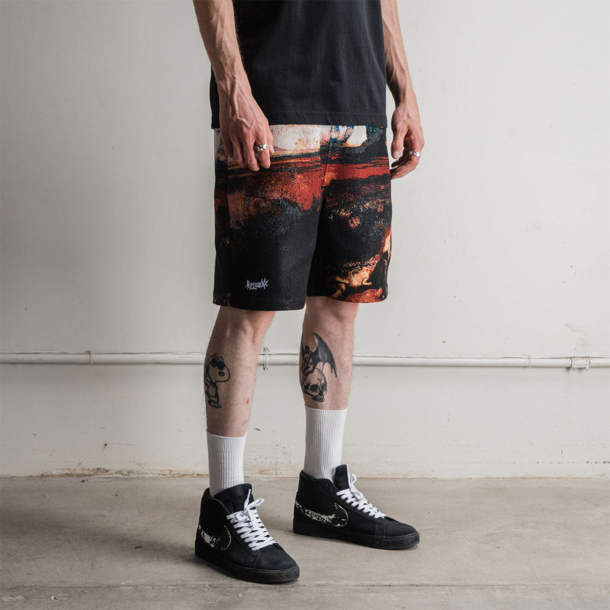 Welcome Rapture Tapestry Shorts - Bone image 6