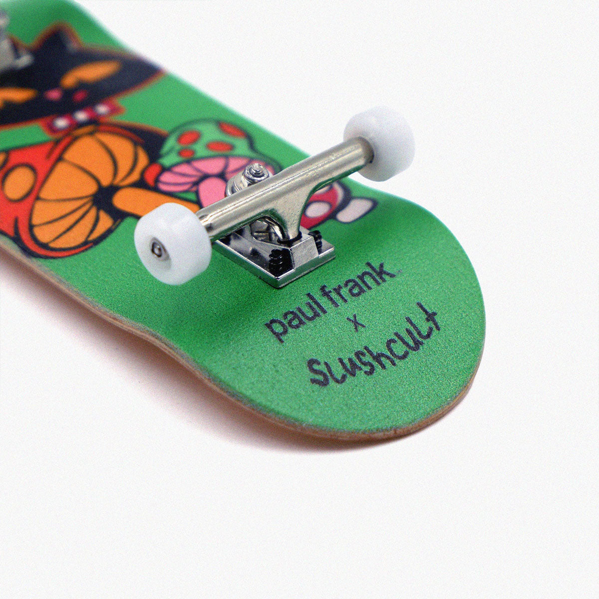 SlushCult x Paul Frank Mika Cat 2.0 Fingerboard Complete - Green image 2
