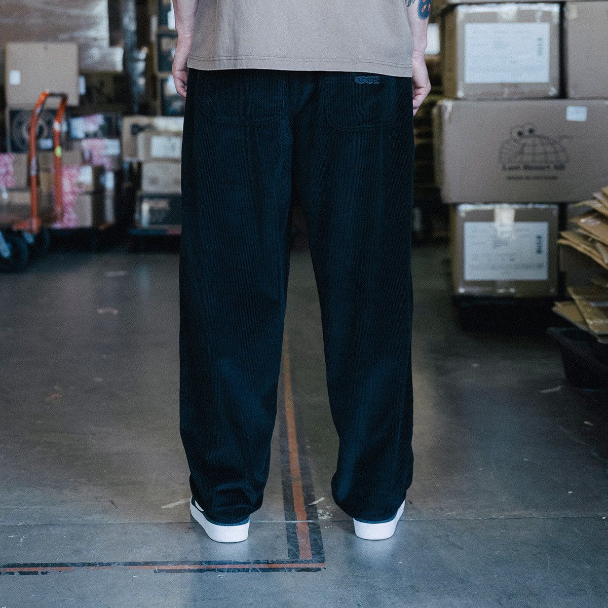 CCS Baggy Taper Corduroy Pants - Black image 4