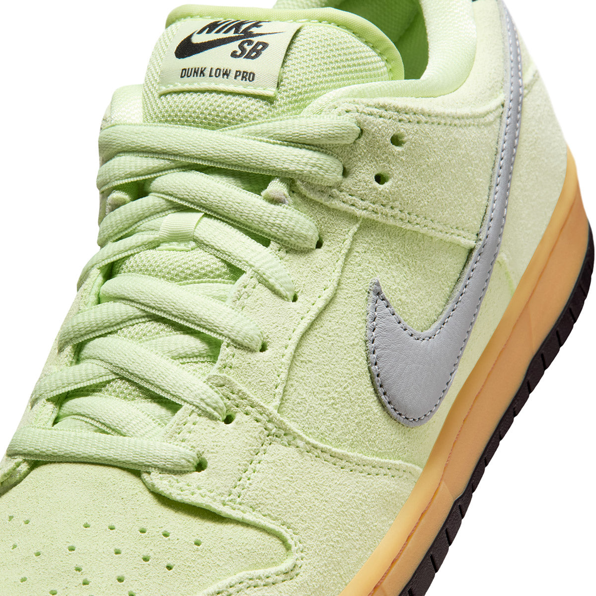Nike SB Verdugo Mountain Dunk Low Pro Premium Shoes - Light Liquid Lime/Wolf Grey/Black image 4