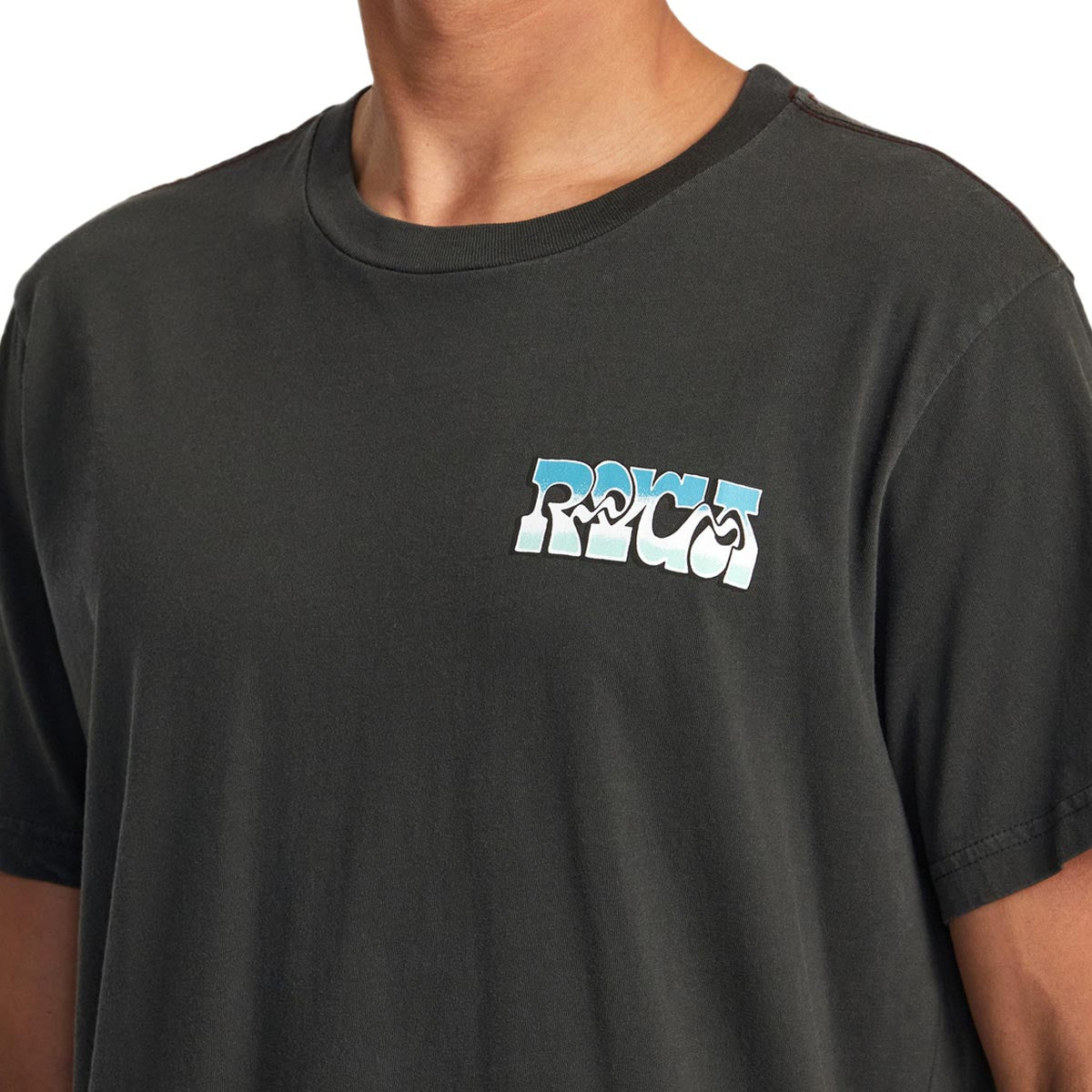 RVCA Resort Technica T-Shirt - Pirate Black image 4