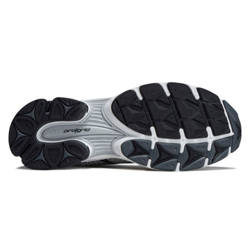 Saucony Progrid Triumph 4 Shoes - White/Silver II