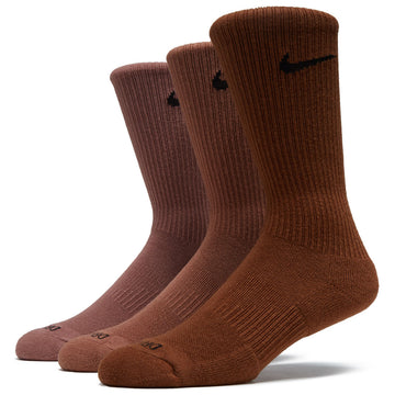 swatch:https://cdn.shopify.com/s/files/1/0519/1388/3831/files/swatch_bb5b8beb-a457-4f46-ab20-b824b697a7fb.jpg?v=1726701715