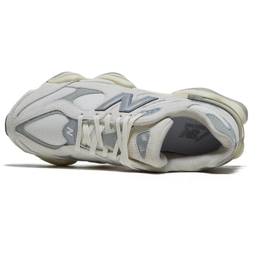 New Balance 9060 Shoes - Sea Salt