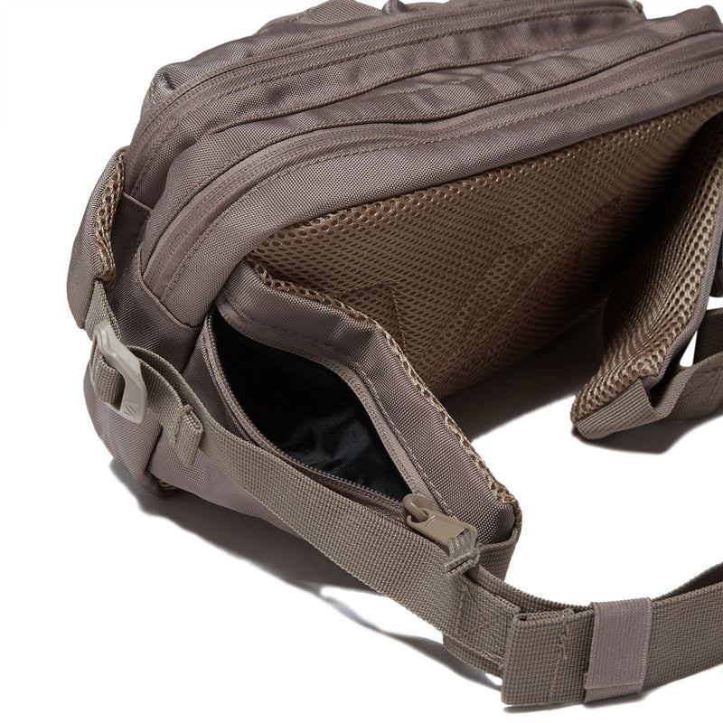RVCA Waist Deluxe Bag - Sand