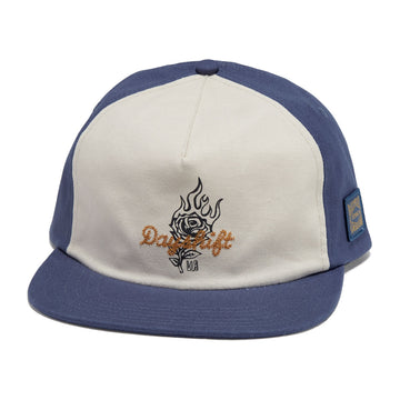 swatch:https://cdn.shopify.com/s/files/1/0519/1388/3831/files/swatch_1b0d72f0-86e1-4d48-acdc-a838c9c35c2a.jpg?v=1754929884