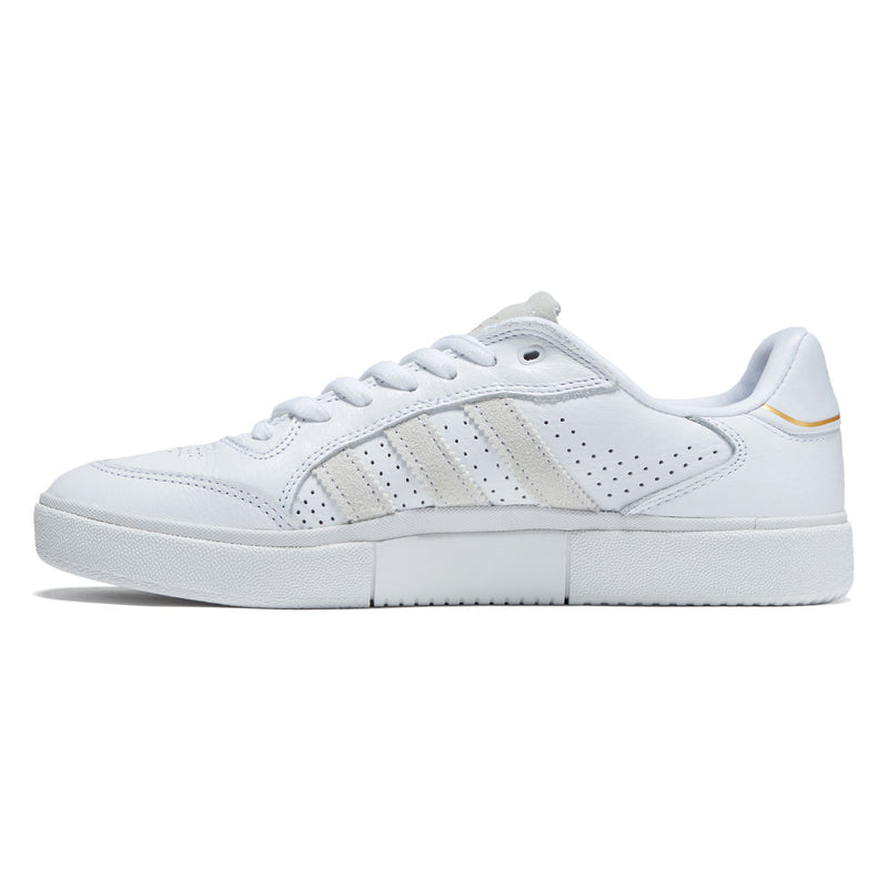 Adidas Tyshawn Low Shoes - Ftwr White/Ftwr White/Gold Metallic