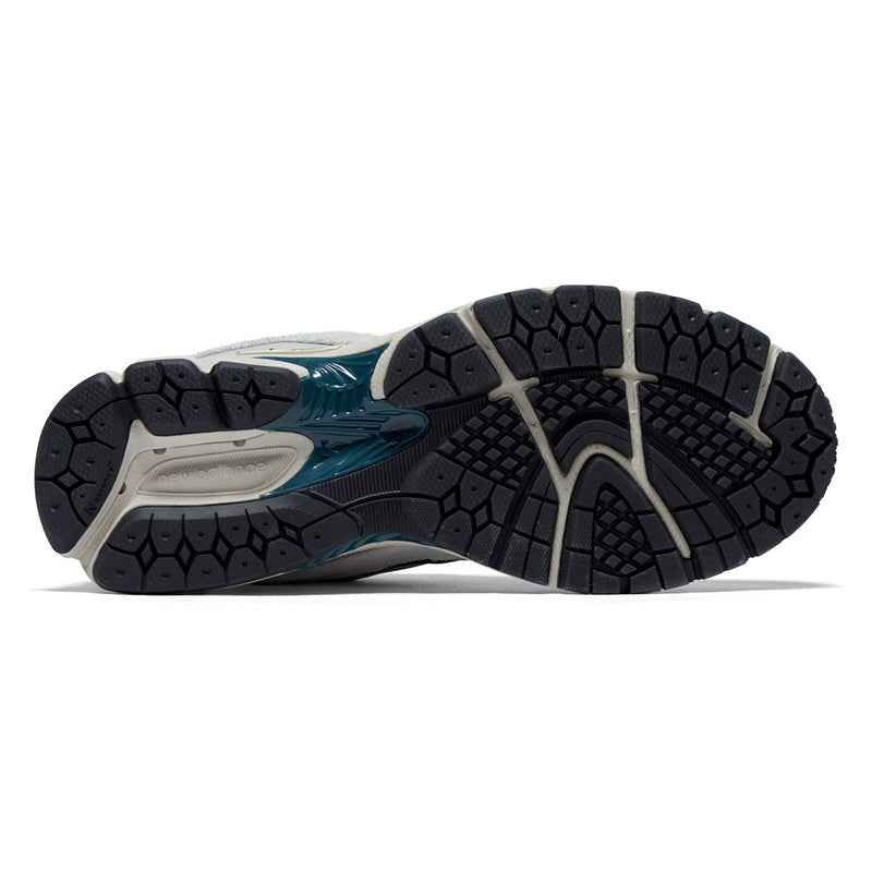 New Balance 2002R Shoes - Grey Matter