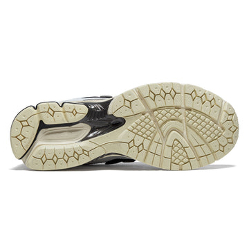 New Balance 1906R Shoes - White/Black/Black Metallic