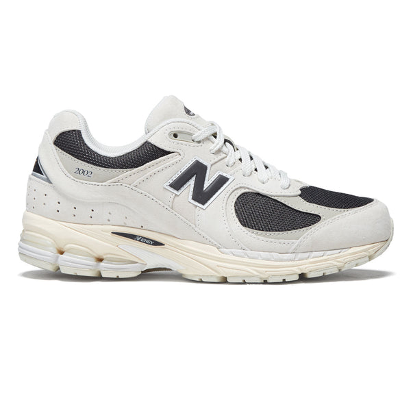 New Balance 2002R Shoes - Arid Stone/Black Coffee – CCS