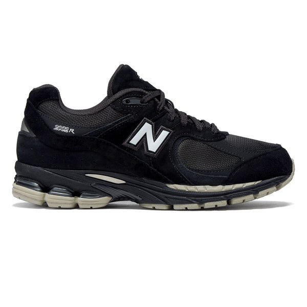 New Balance 2002R Shoes - Black/Timberwolf – CCS