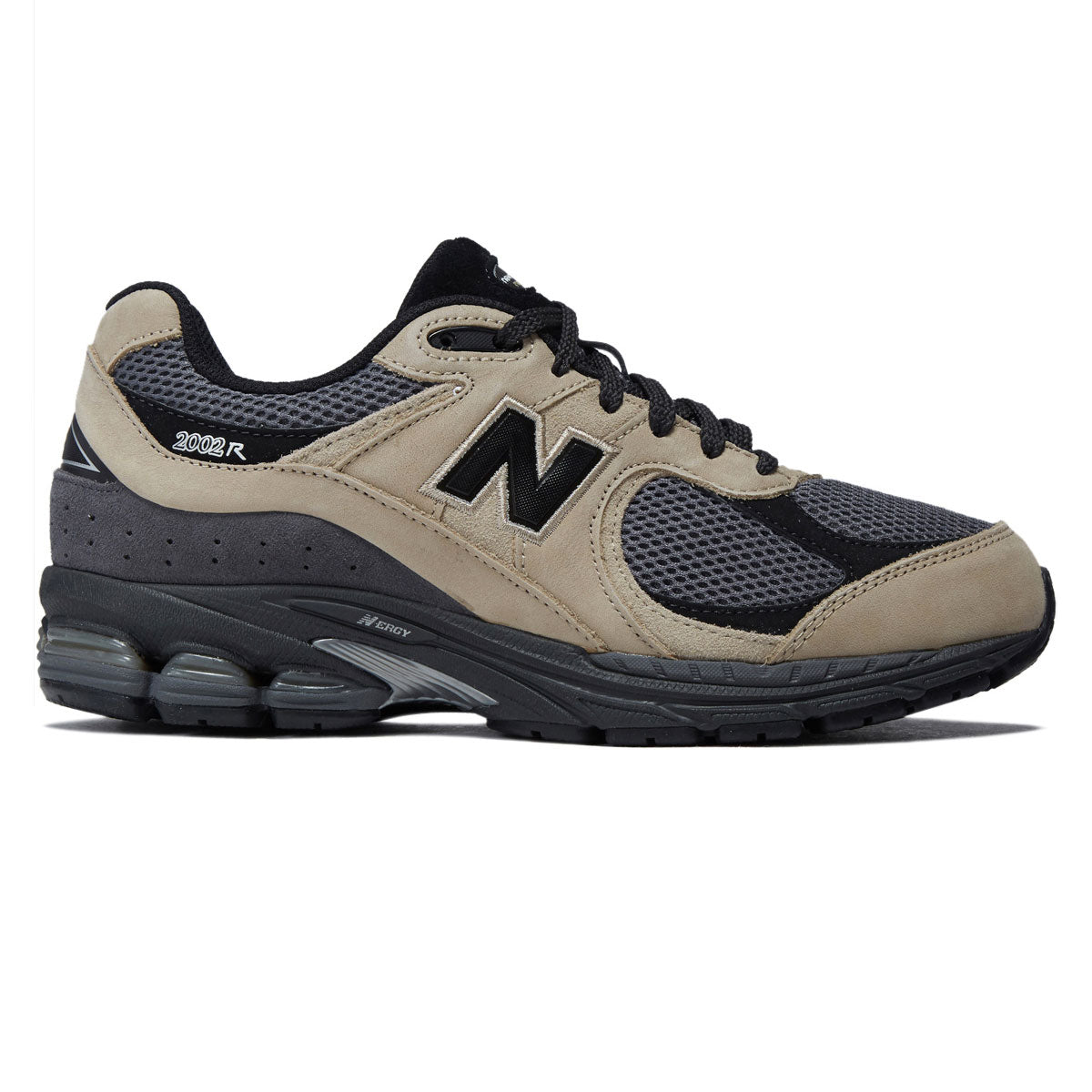 New Balance 2002R Shoes - Black/Silver Metallic – CCS