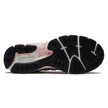 New Balance 1906R Shoes - Pink Chalk/Silver Metallic
