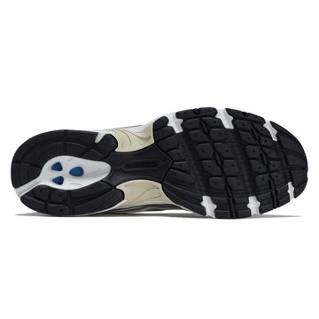 New Balance 740 Shoes - Timberwolf/Black