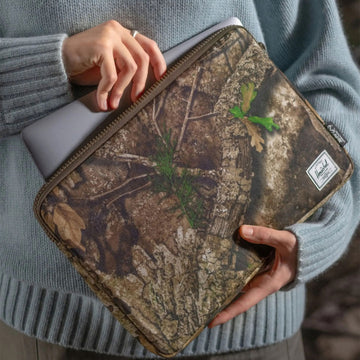 Herschel Supply x Realtree Anchor 15-16 Inch Sleeve - Realtree APX Camo