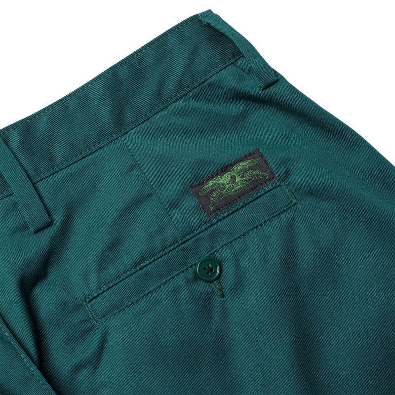Anti-Hero Hecho Por Skate Shorts - Dark Green