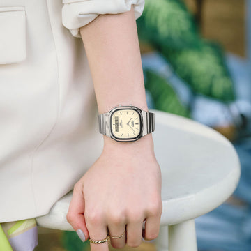 Casio AQ240E-7A2 Watch