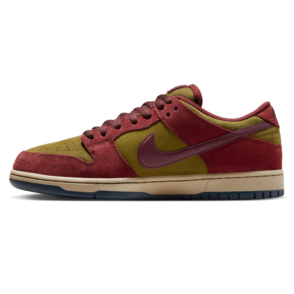 Nike Skate Shoes, Shirts, Apparel and Skateboarding Gear