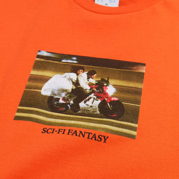 Sci-Fi Fantasy A Moment Of Romance T-Shirt - Orange