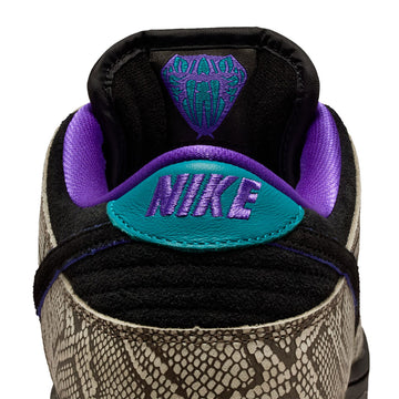 Nike SB Dunk Low Pro Shoes - String/Black/Bright Spruce/Fierce Purple