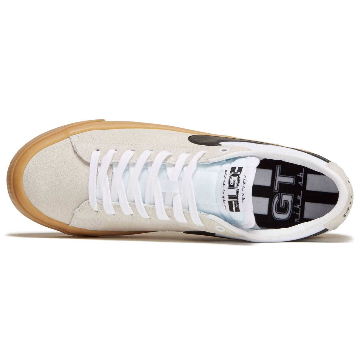 Nike SB Zoom Blazer Low Pro GT Shoes - White/Black/White/White image 3